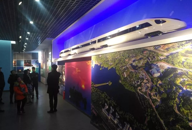 ��ɽ����o(j��)���^����������Ɍ������_��